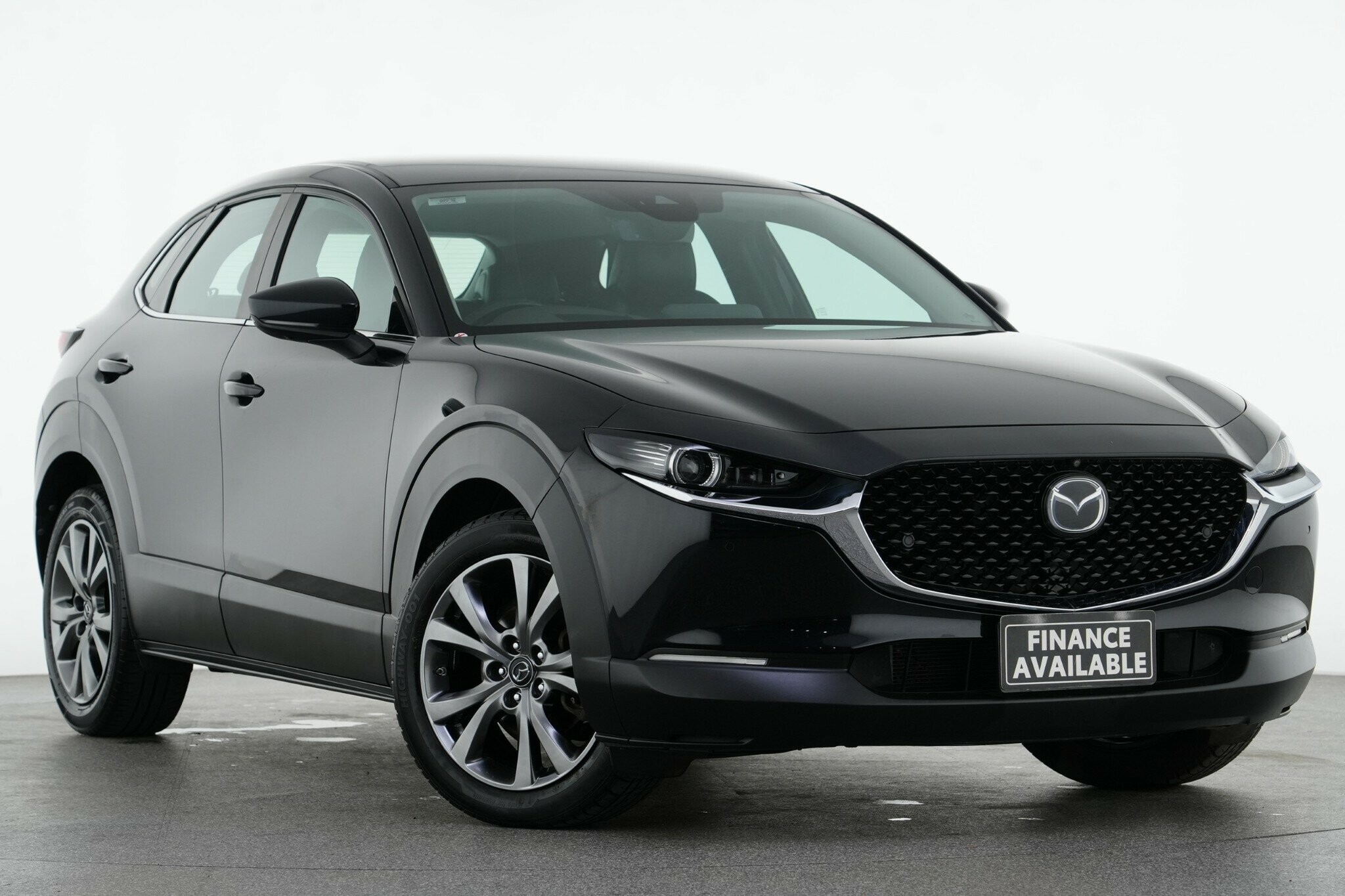 Mazda Cx-30 image 1