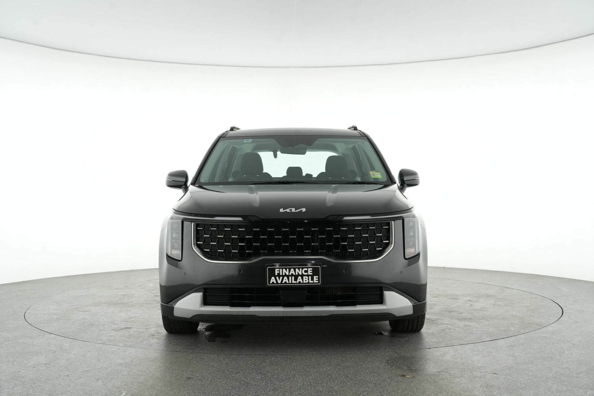 Kia Carnival image 3
