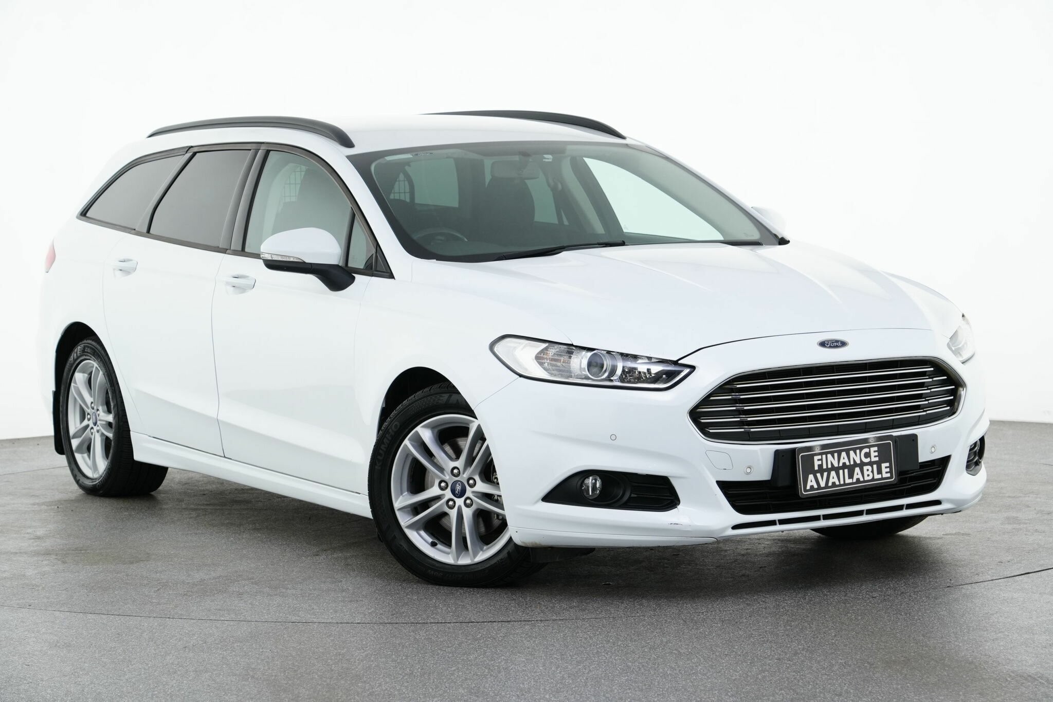 Ford Mondeo image 1