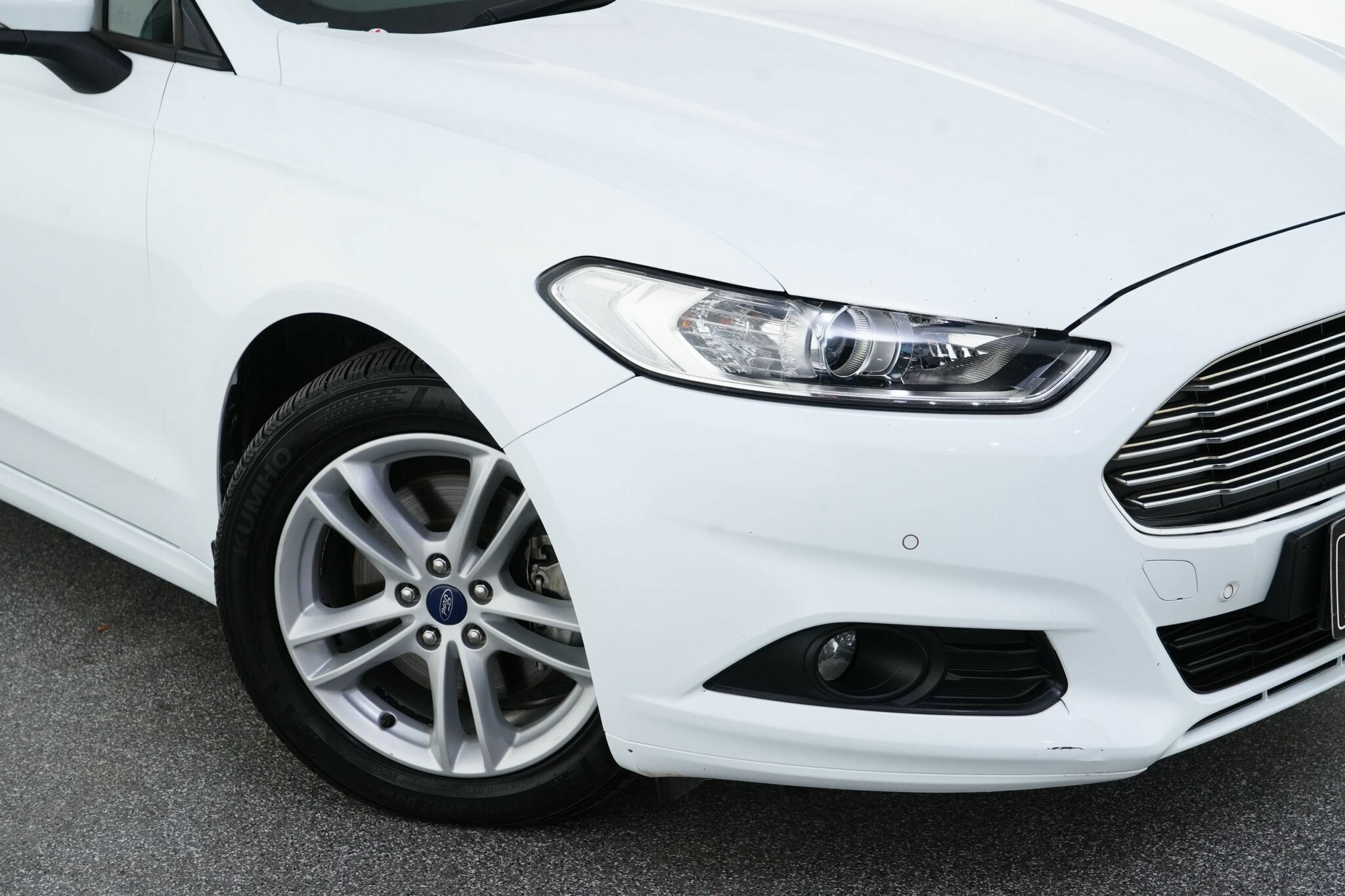 Ford Mondeo image 2