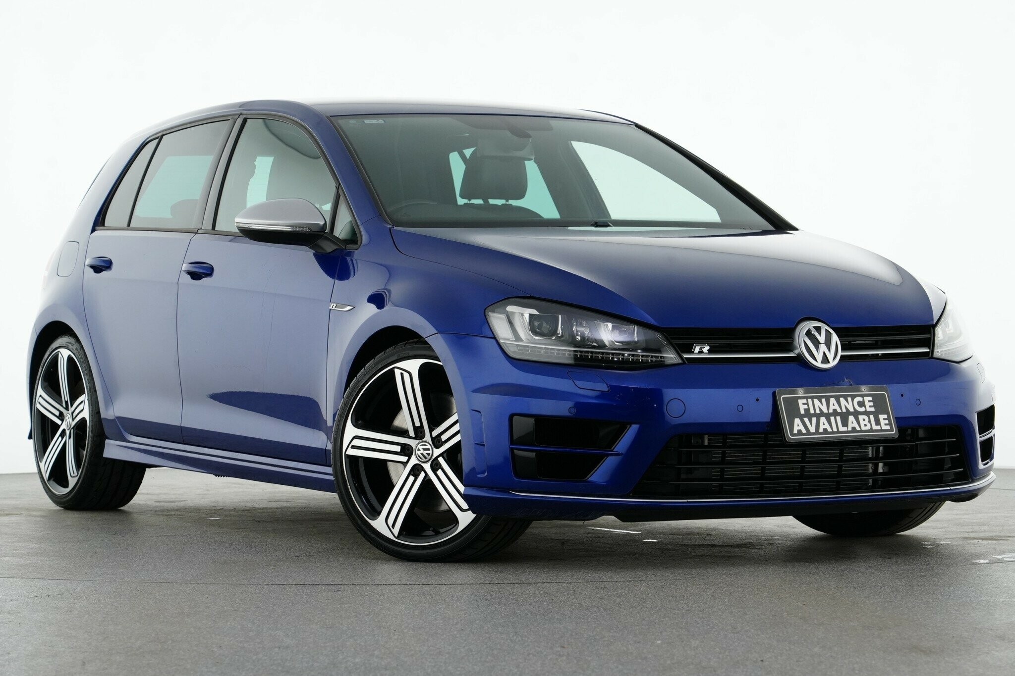 Volkswagen Golf image 1