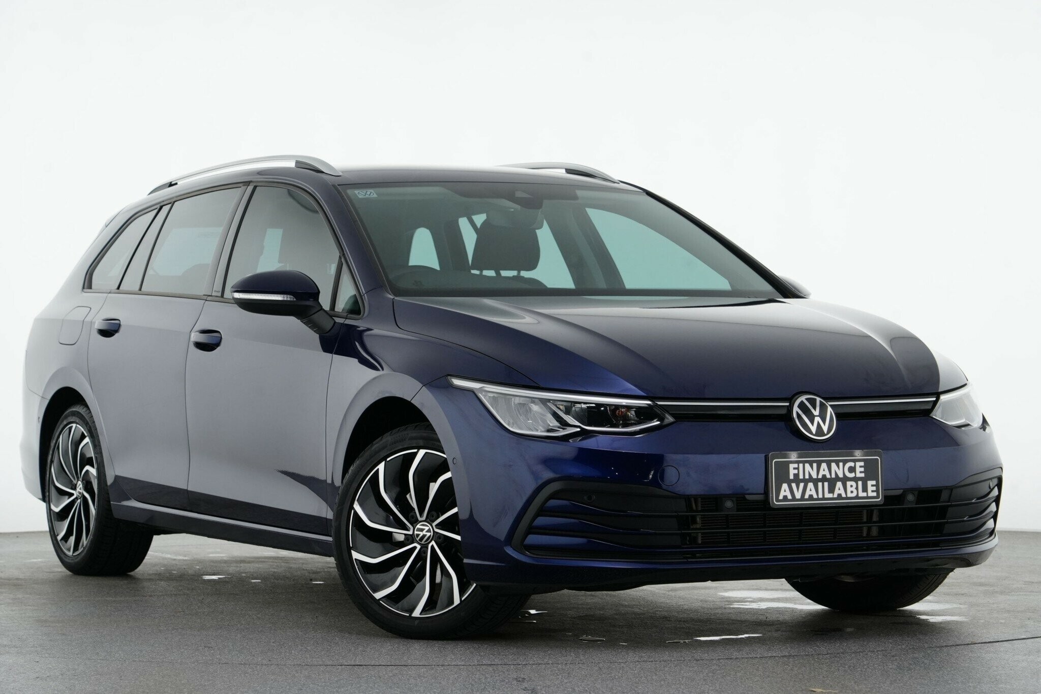 Volkswagen Golf image 1