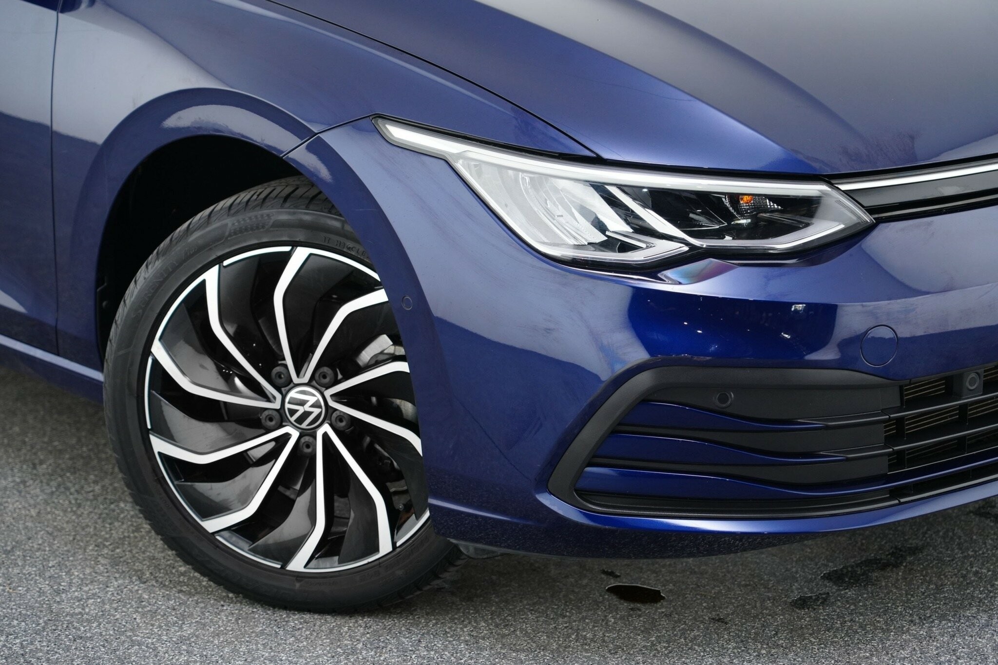 Volkswagen Golf image 2