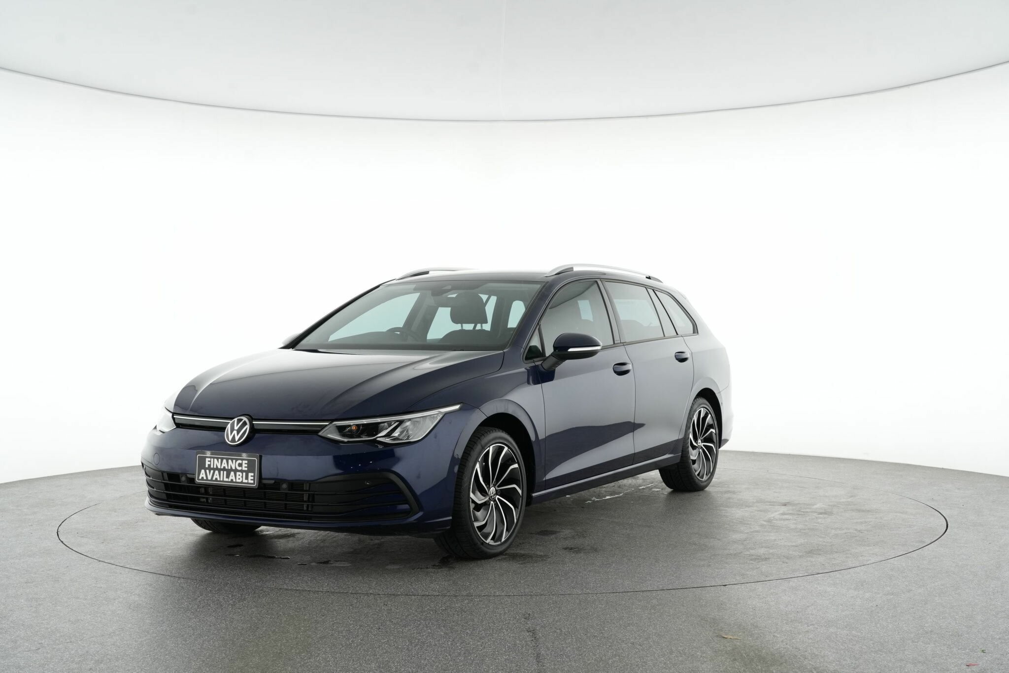 Volkswagen Golf image 4