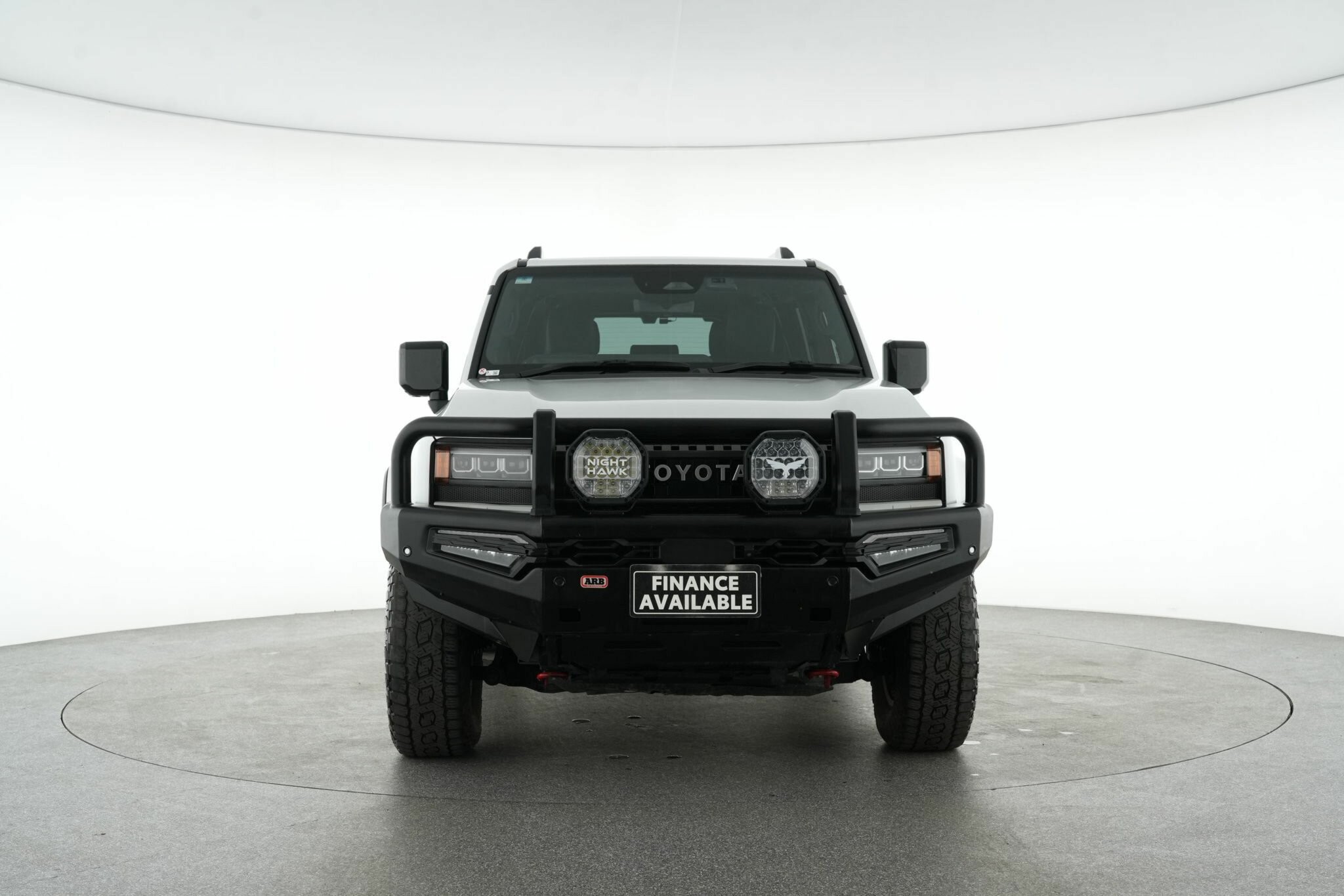 Toyota Landcruiser Prado image 3