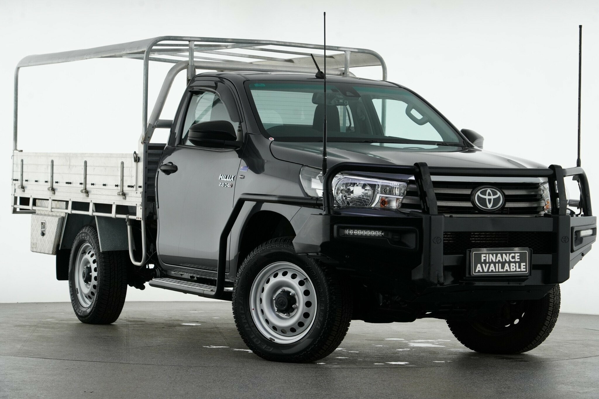 Toyota Hilux image 1
