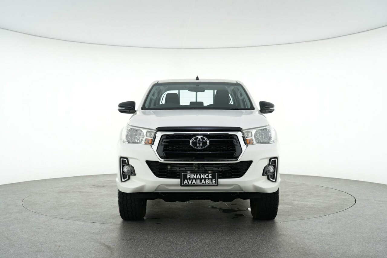 Toyota Hilux image 3