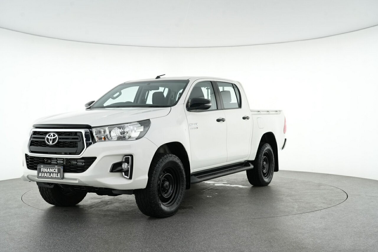 Toyota Hilux image 4