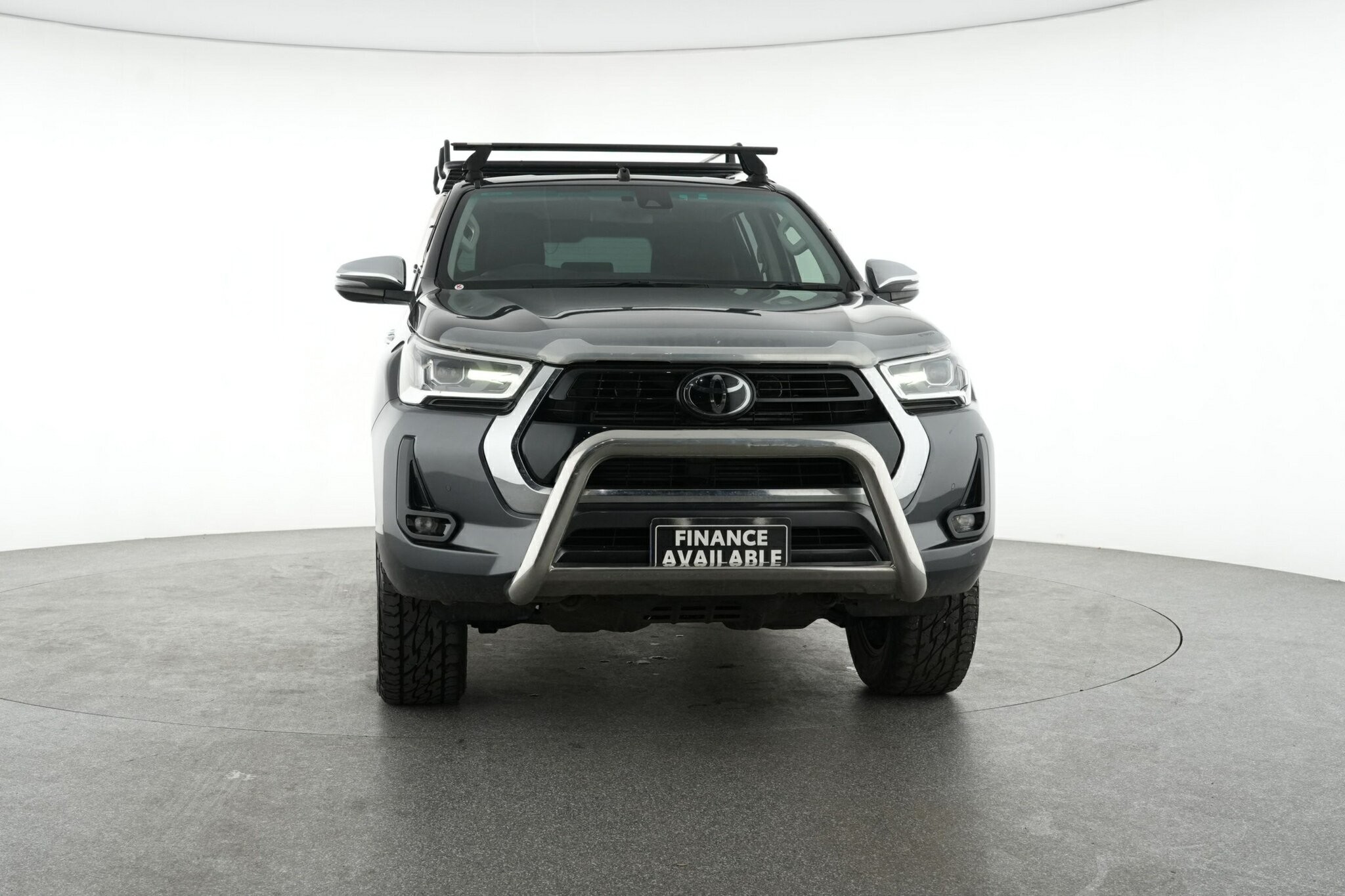 Toyota Hilux image 3