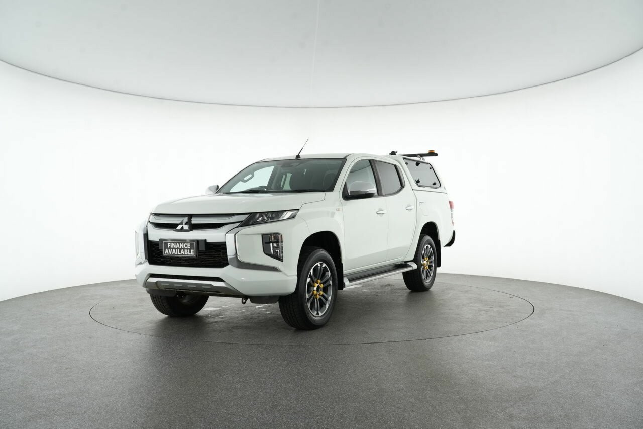 Mitsubishi Triton image 4