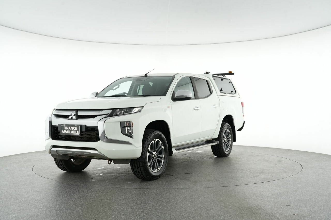 Mitsubishi Triton image 4