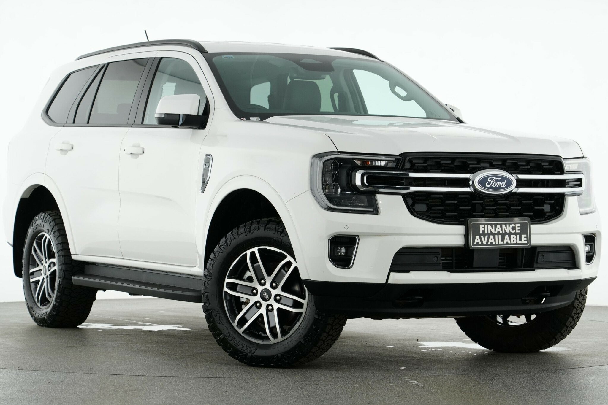 Ford Everest image 1