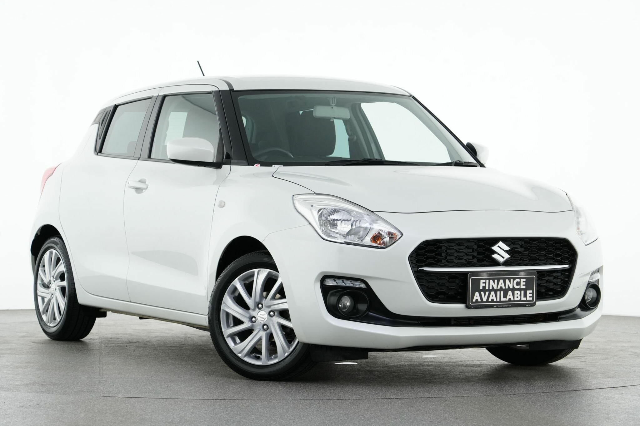 Suzuki Swift image 1