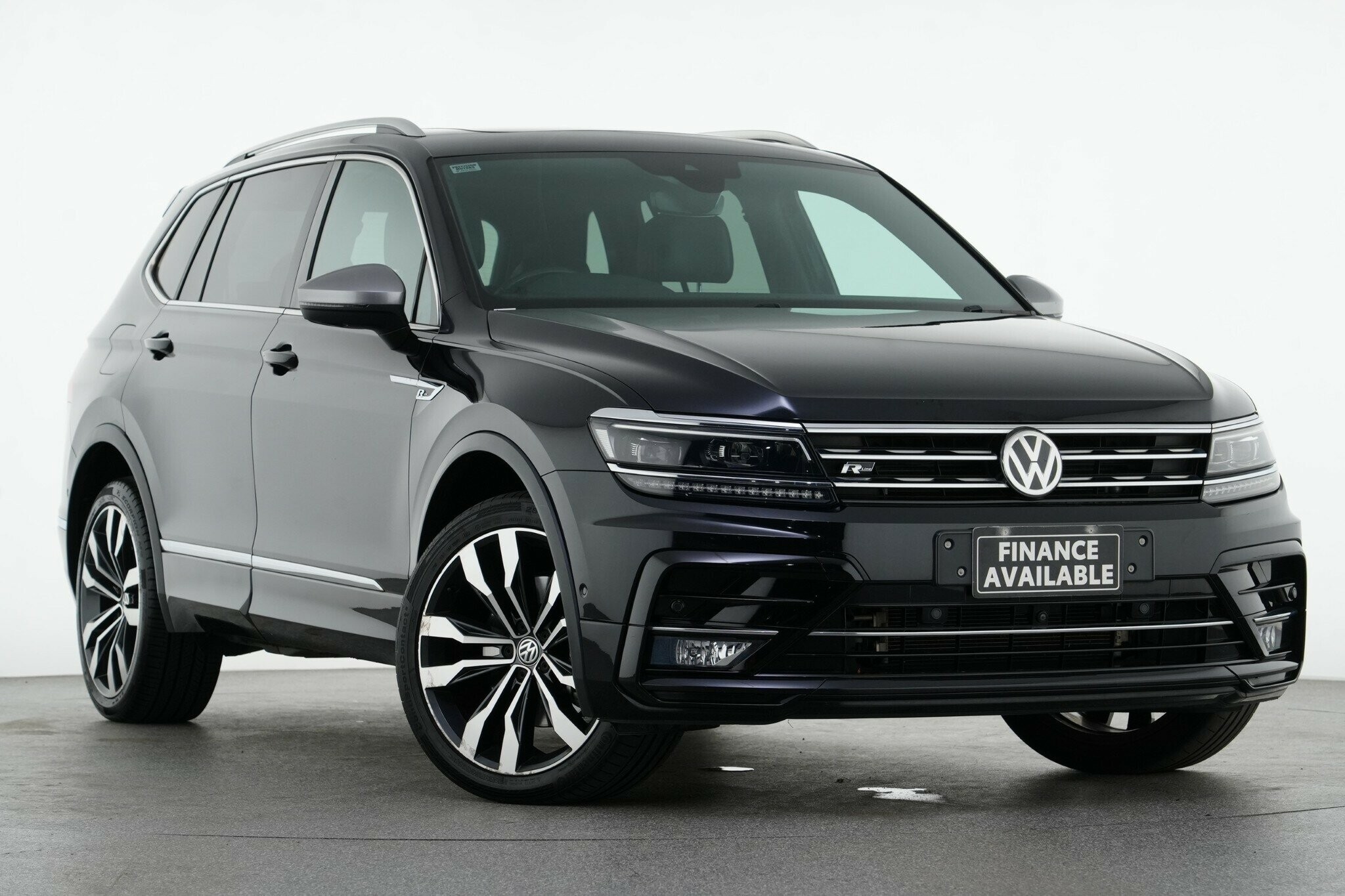 Volkswagen Tiguan image 1