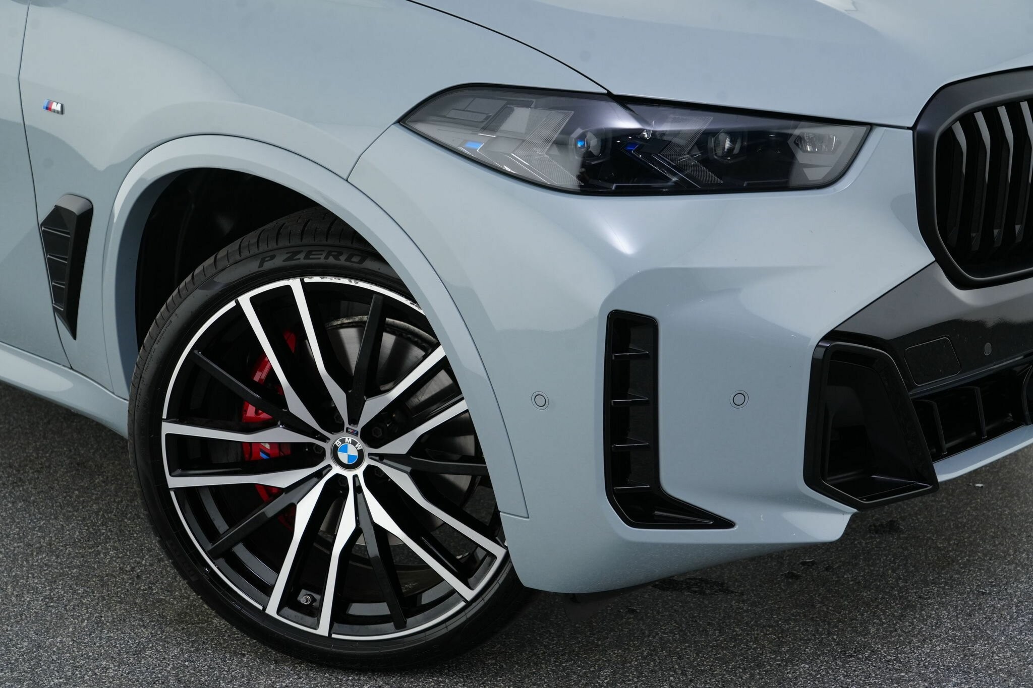 BMW X5 image 2