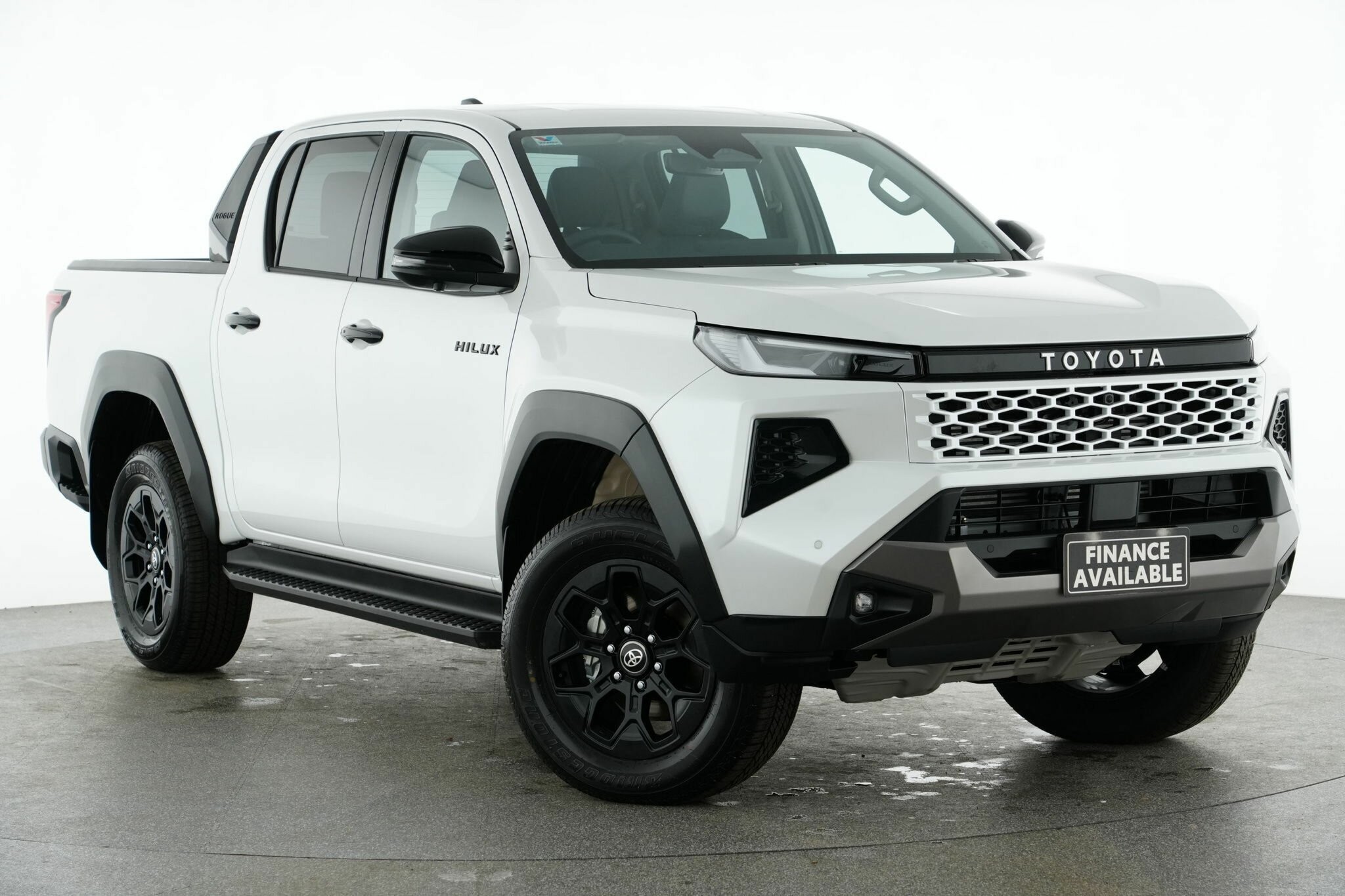 Toyota Hilux image 1
