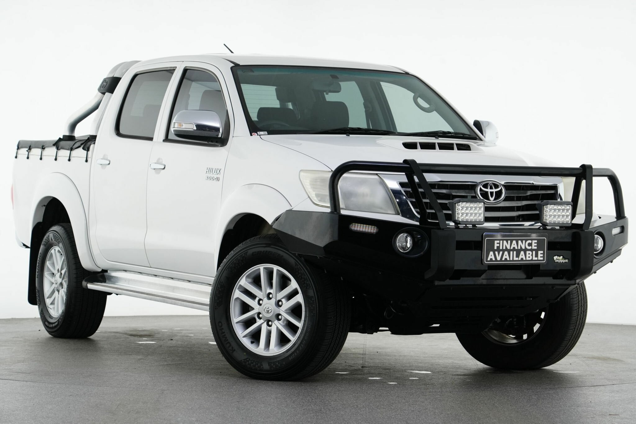 Toyota Hilux image 1