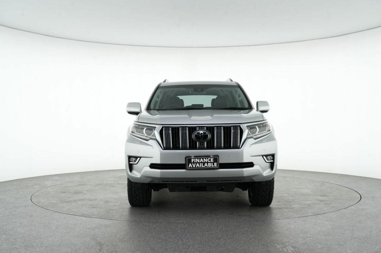 Toyota Landcruiser Prado image 3