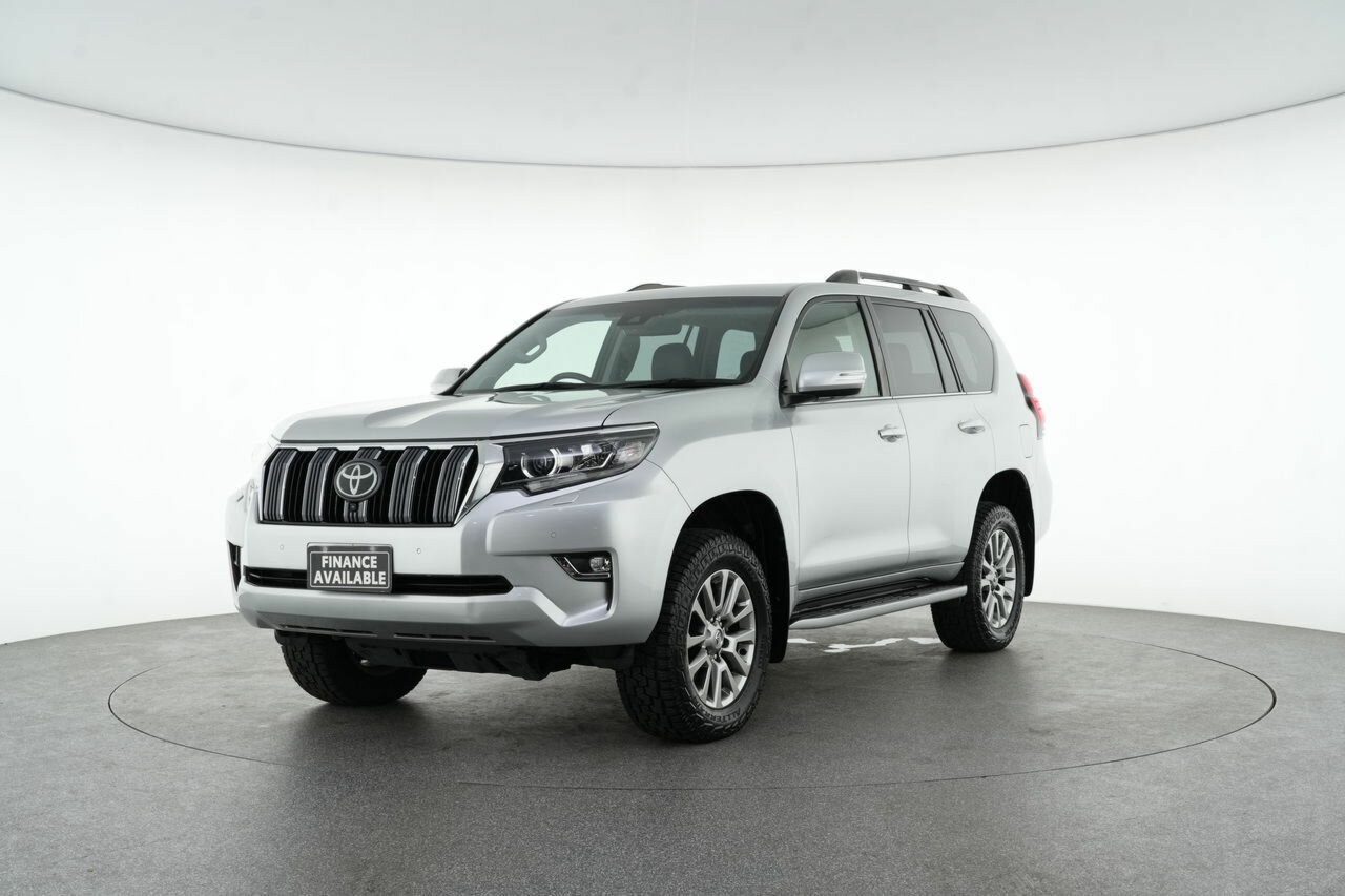 Toyota Landcruiser Prado image 4