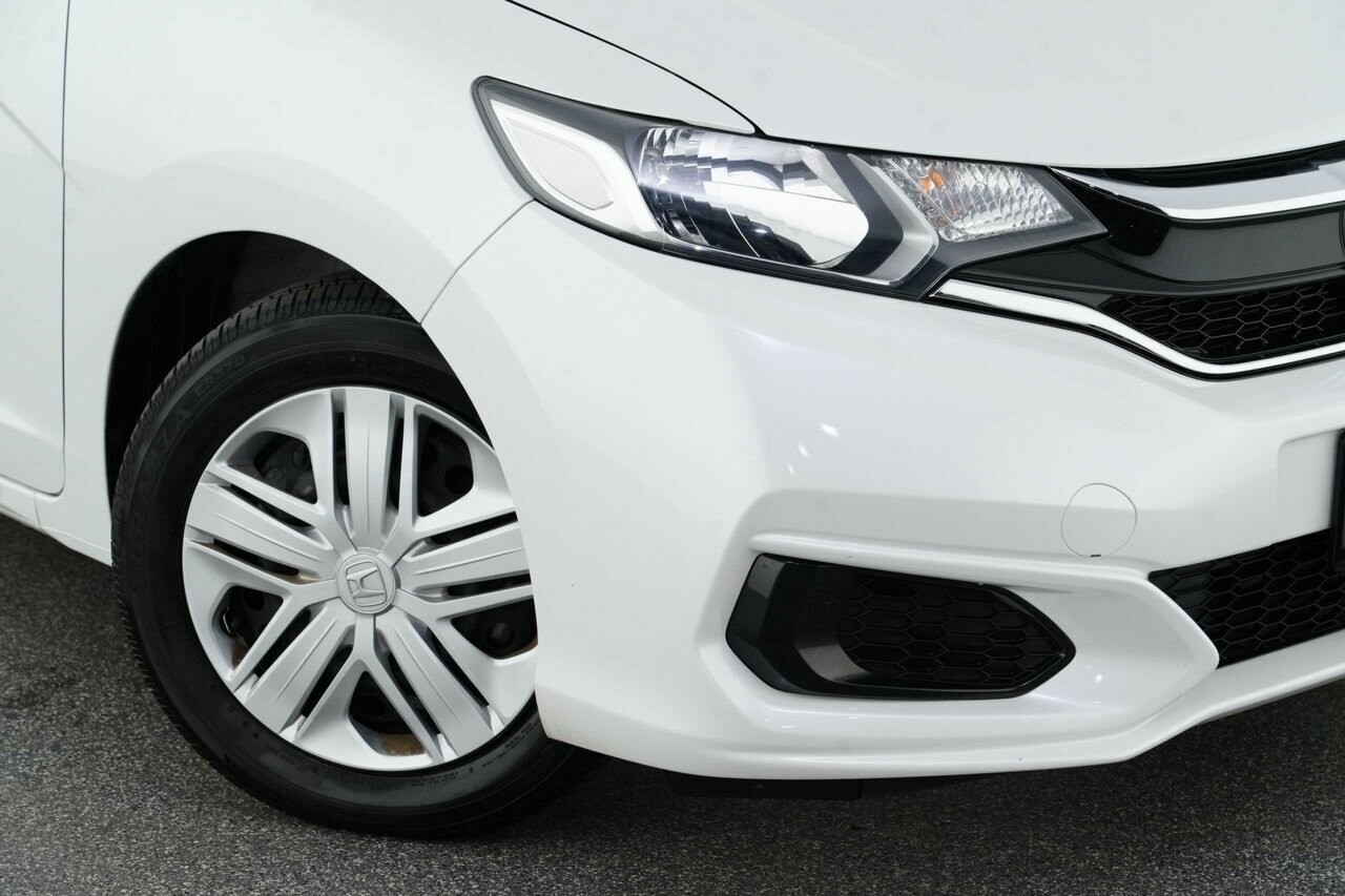 Honda Jazz image 2