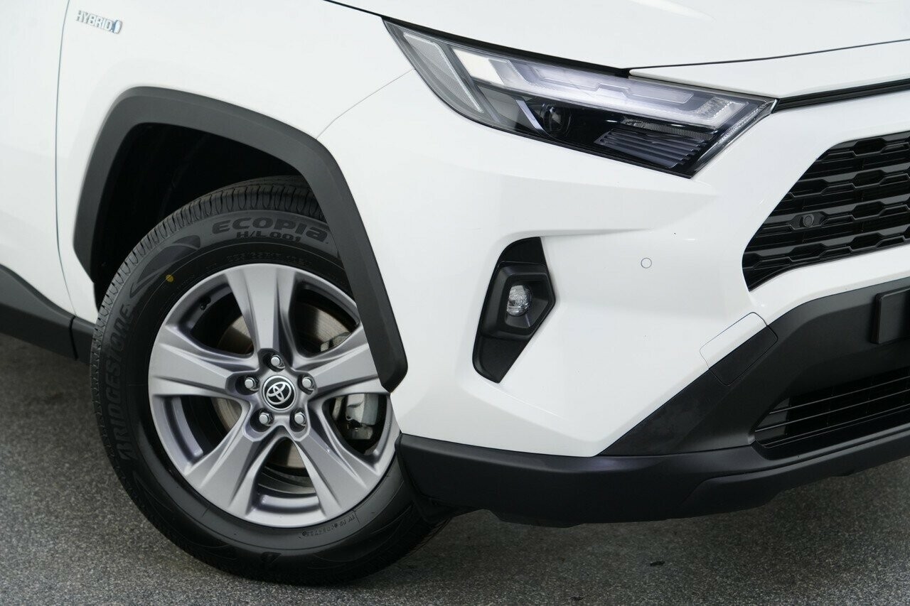Toyota Rav4 image 2