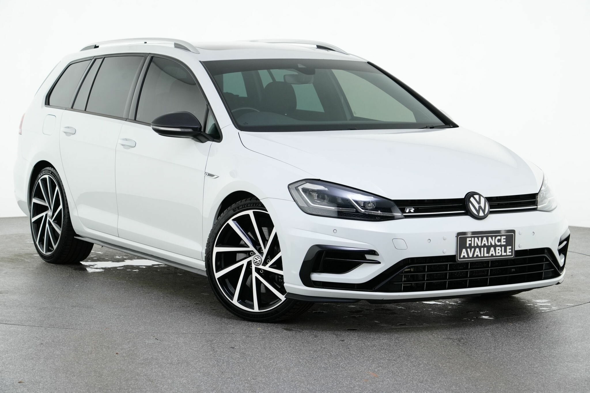 Volkswagen Golf image 1