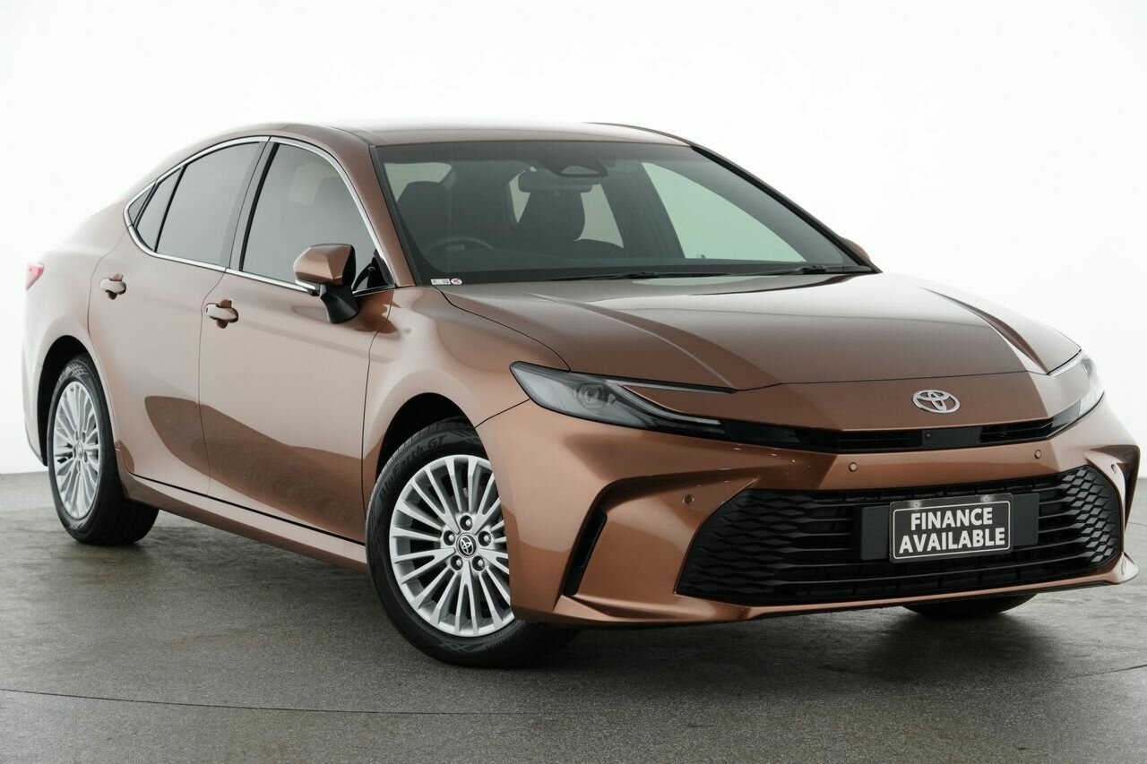 Toyota Camry image 1