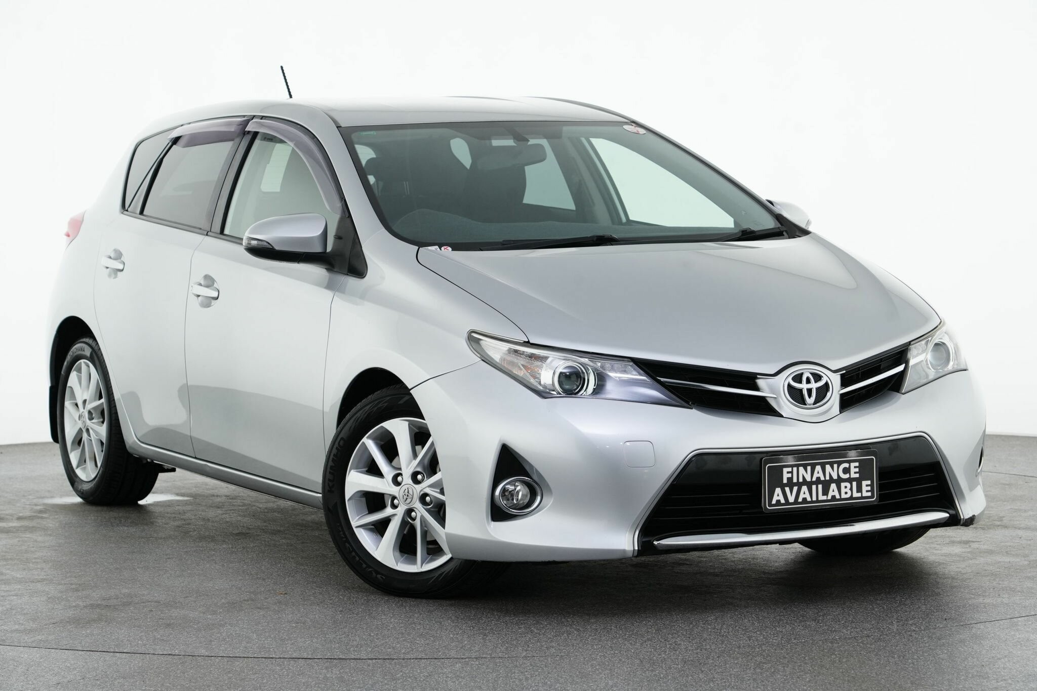 Toyota Corolla image 1