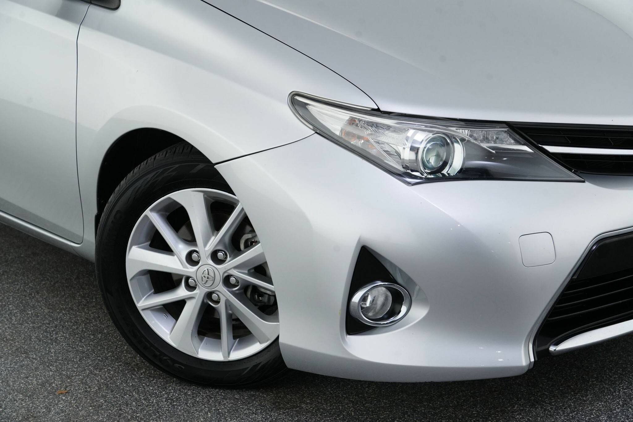 Toyota Corolla image 2