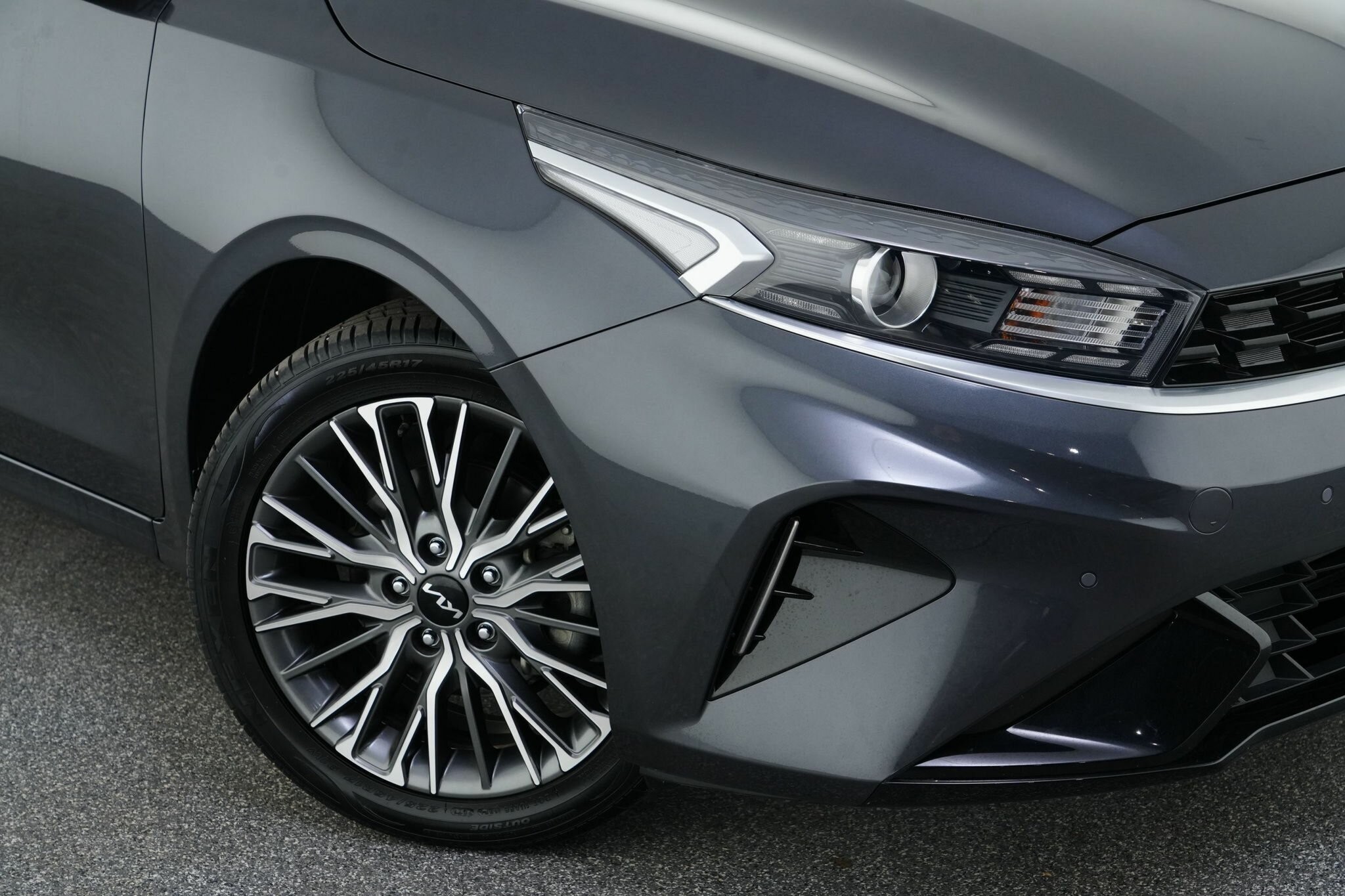 Kia Cerato image 2