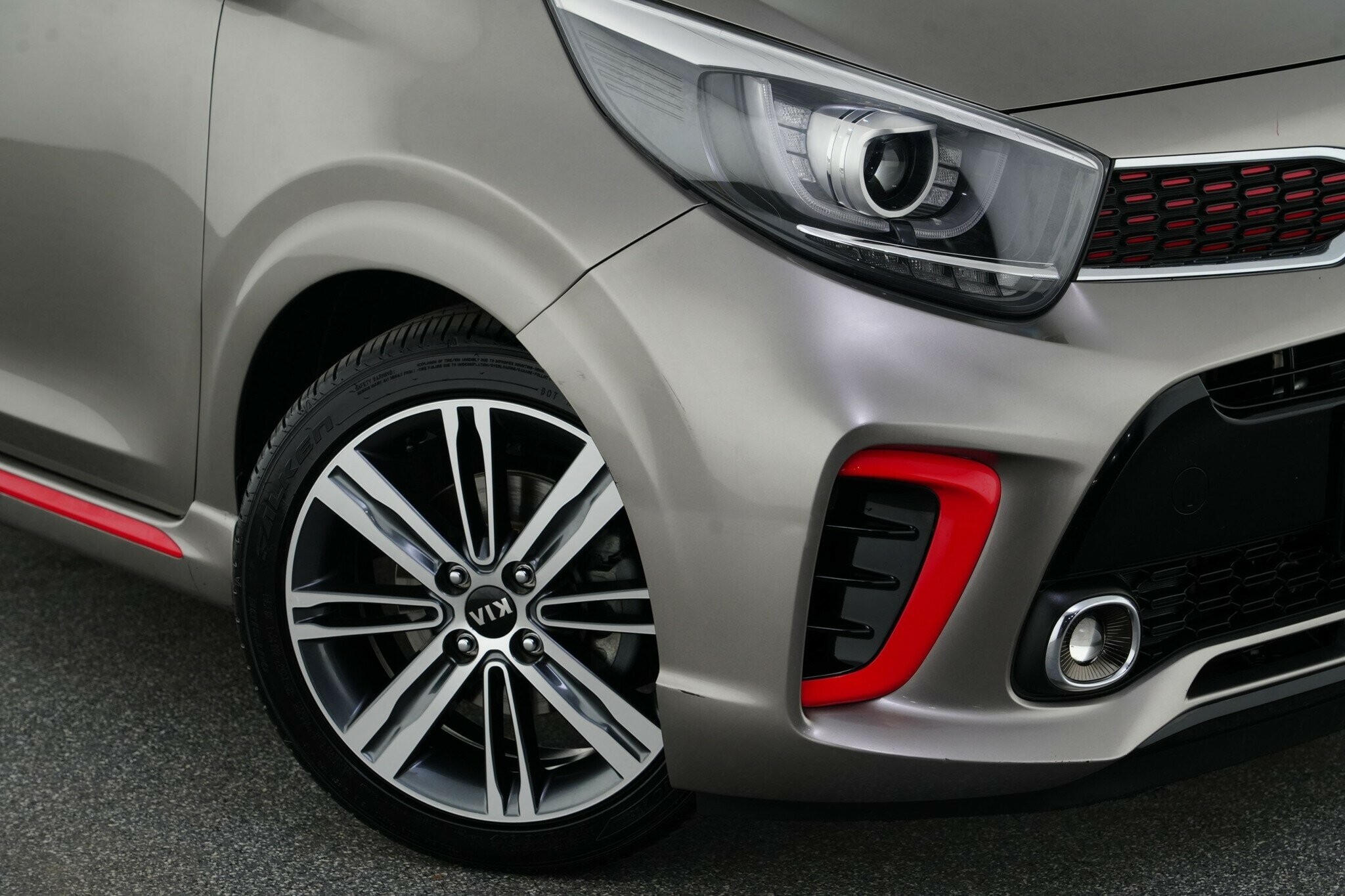 Kia Picanto image 2