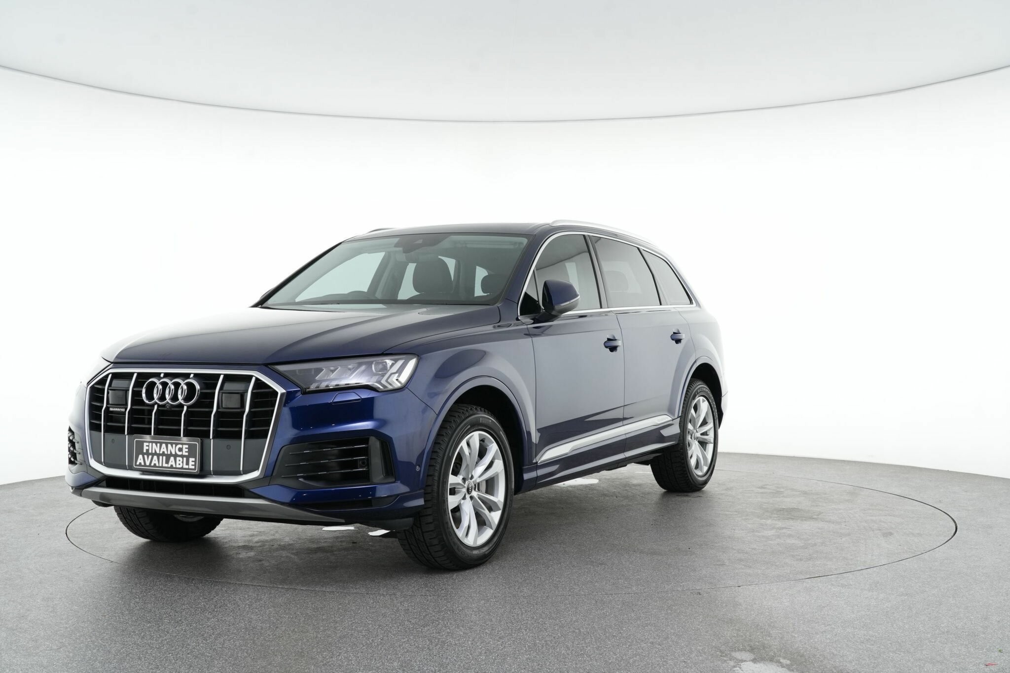 Audi Q7 image 4