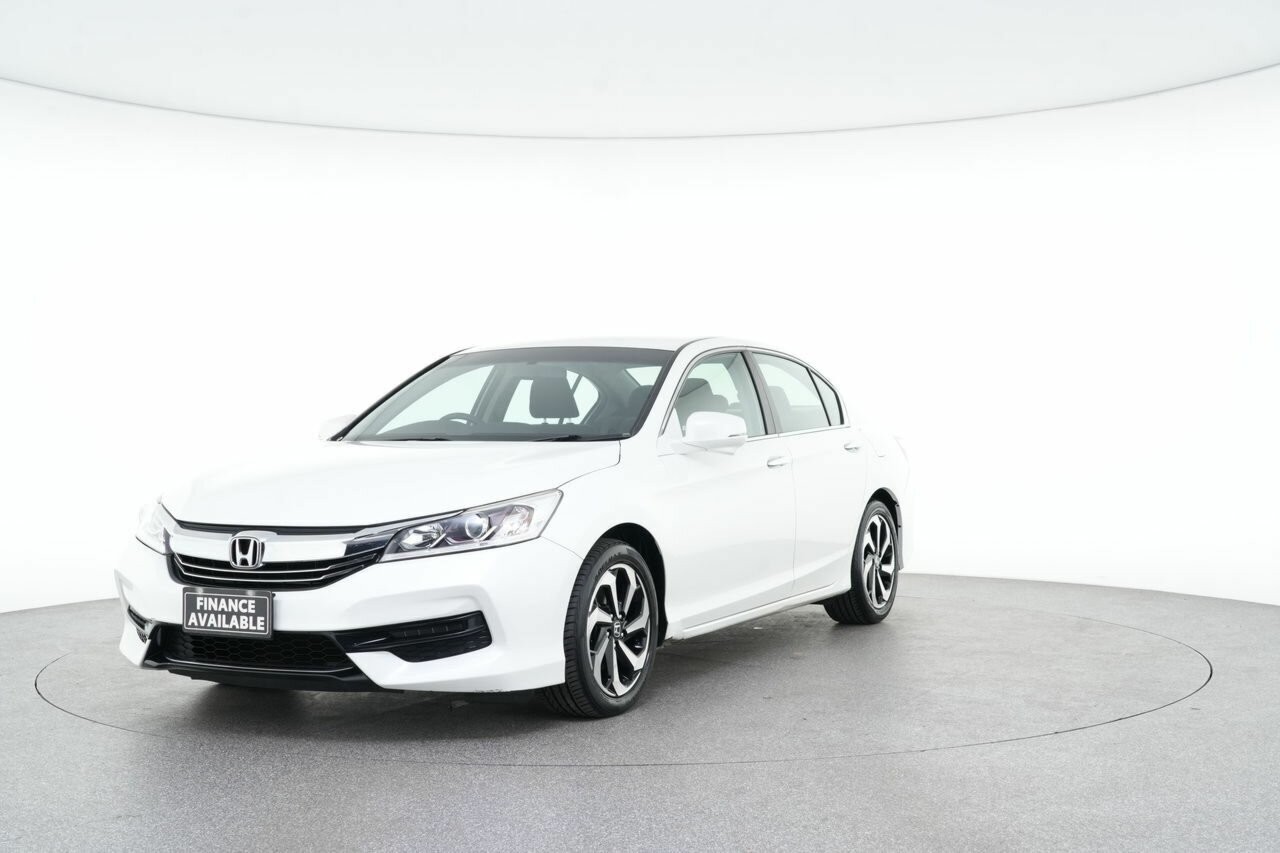 Honda Accord image 4
