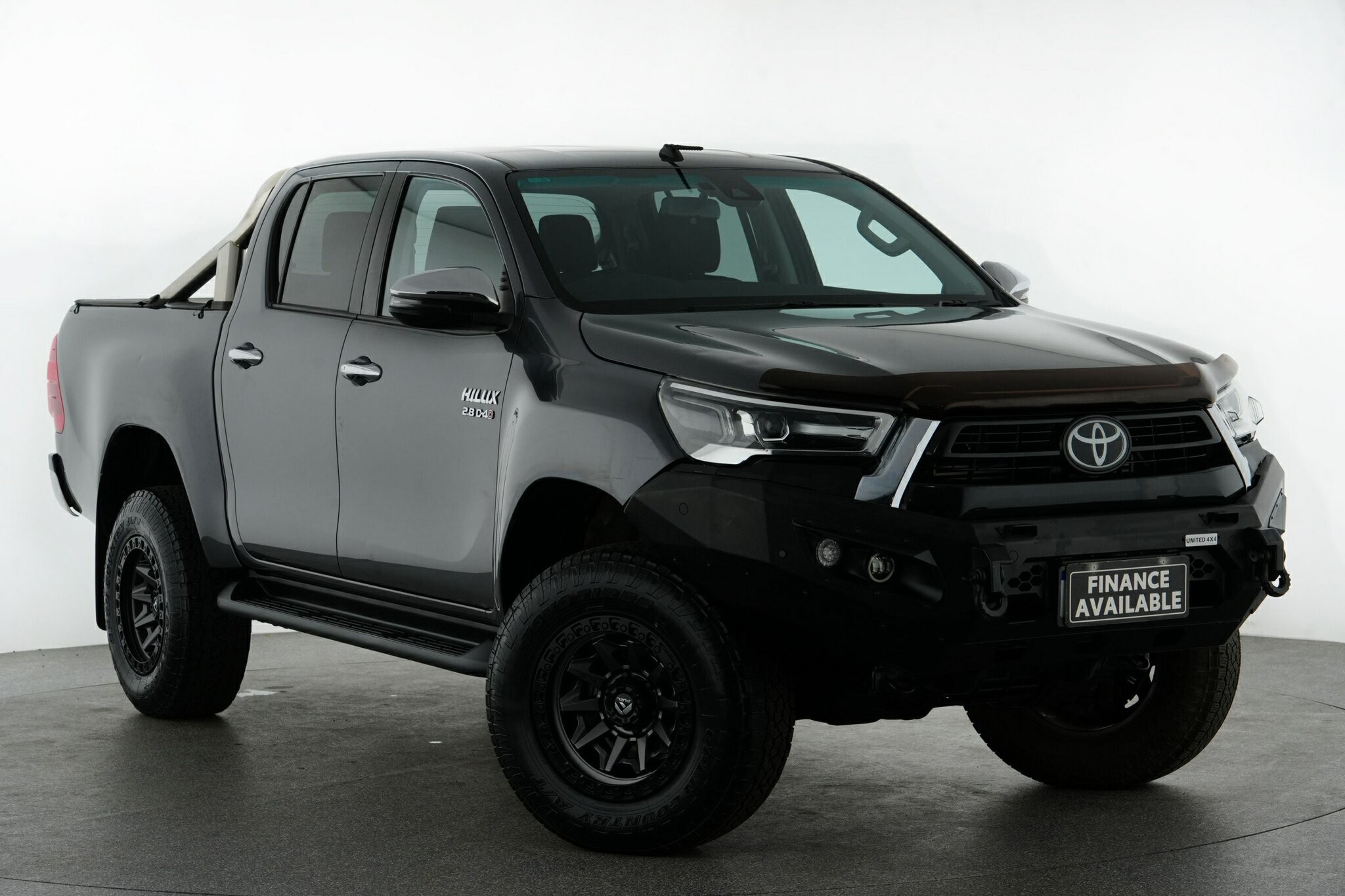 Toyota Hilux image 1