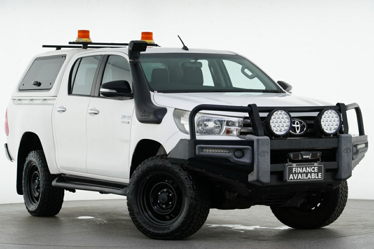 Toyota Hilux image 1