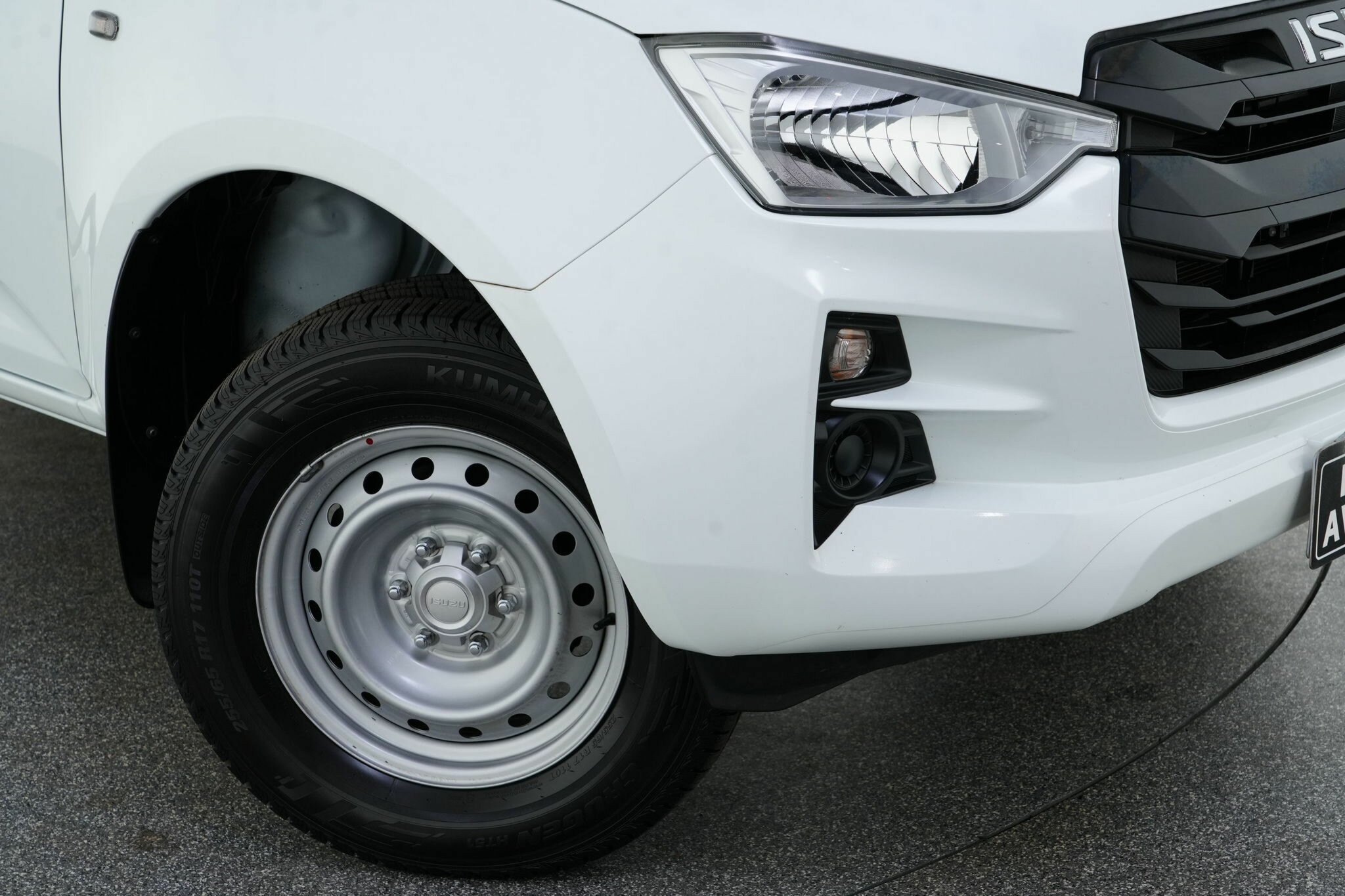 Isuzu D-max image 2