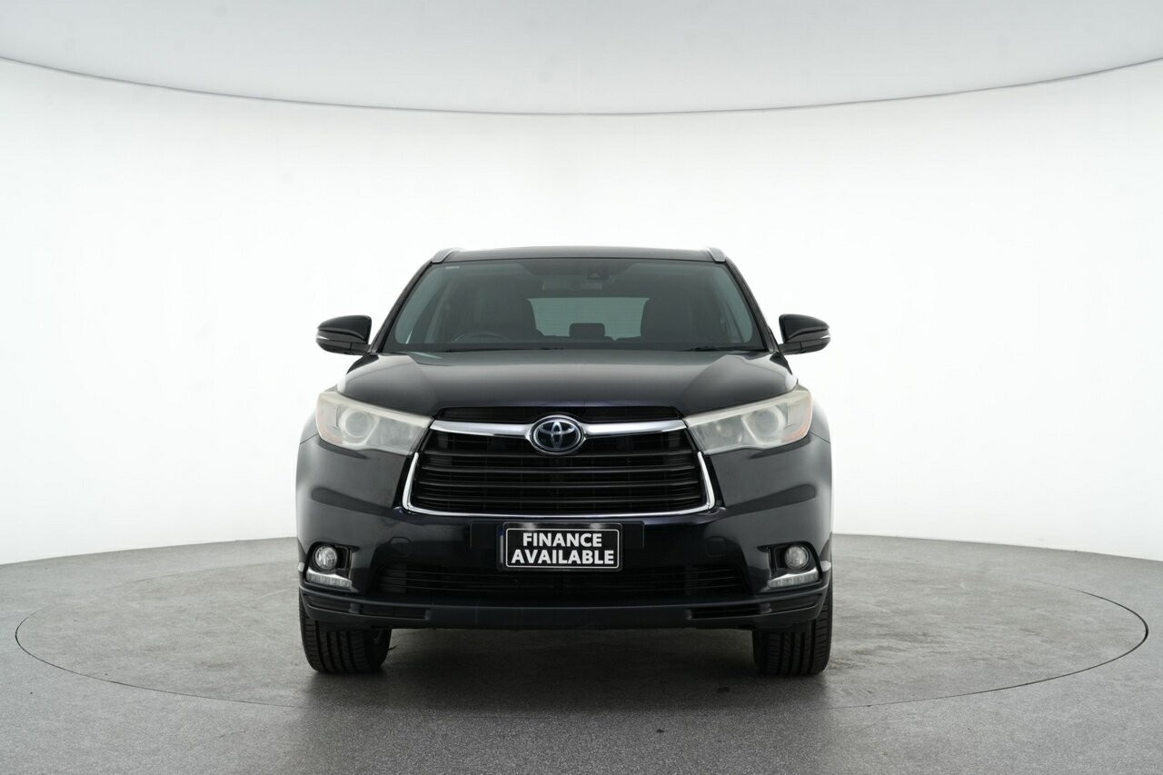 Toyota Kluger image 2
