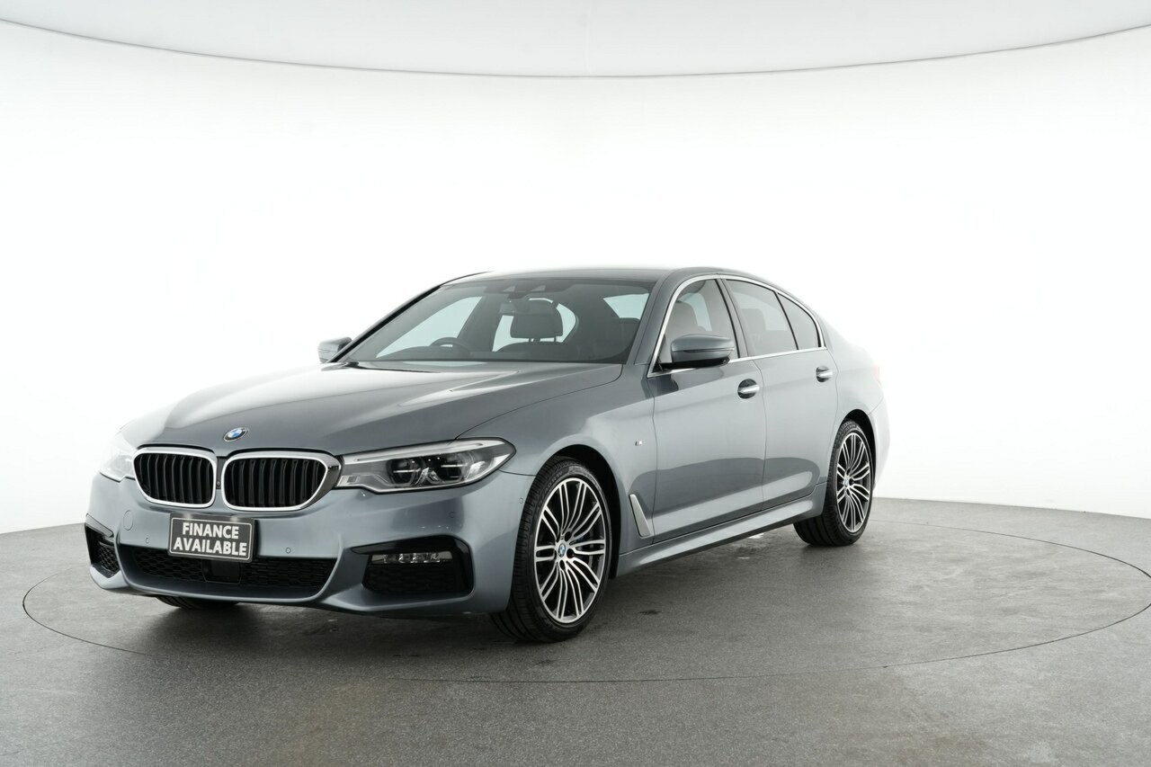 BMW 5 Series image 4