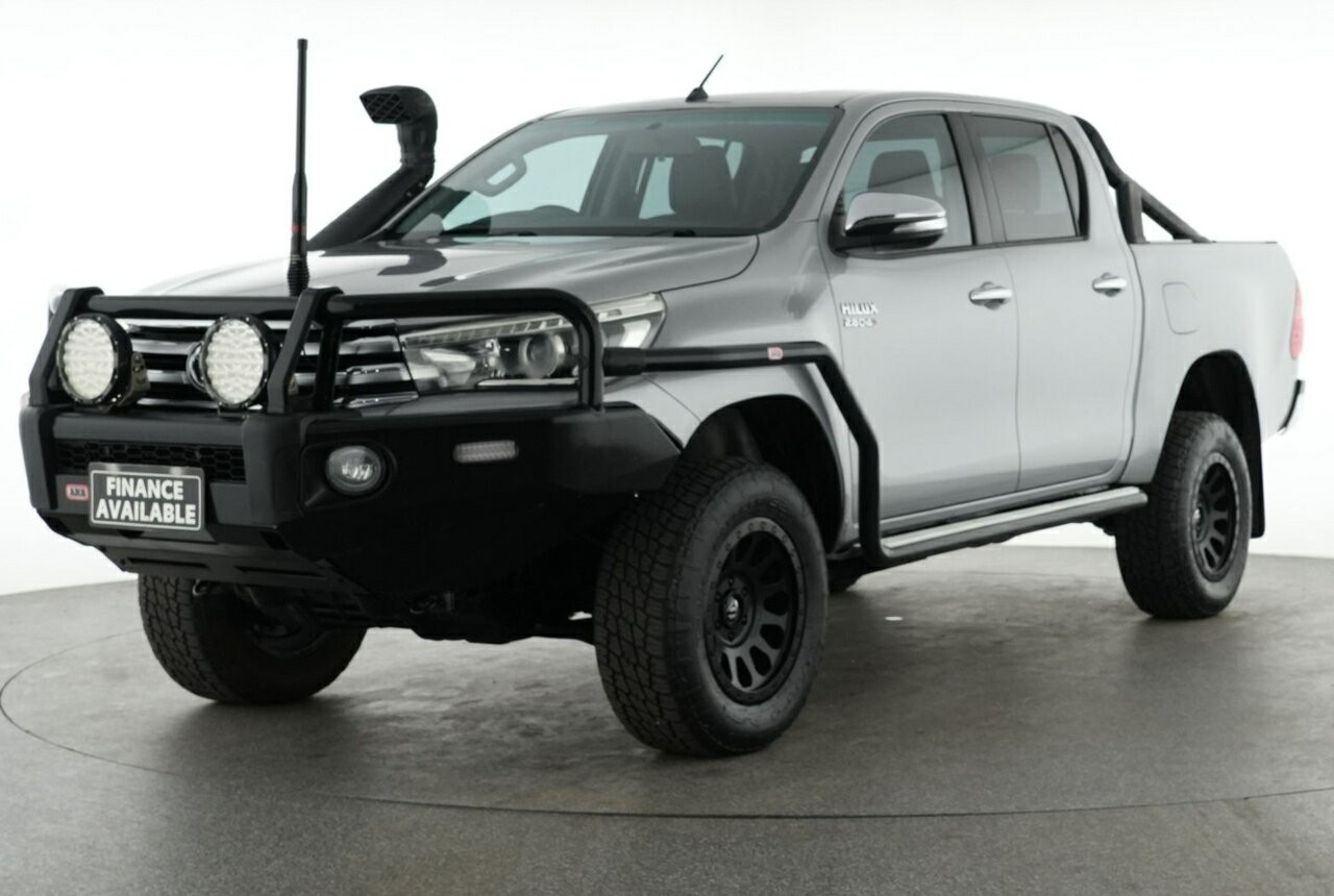 Toyota Hilux image 4