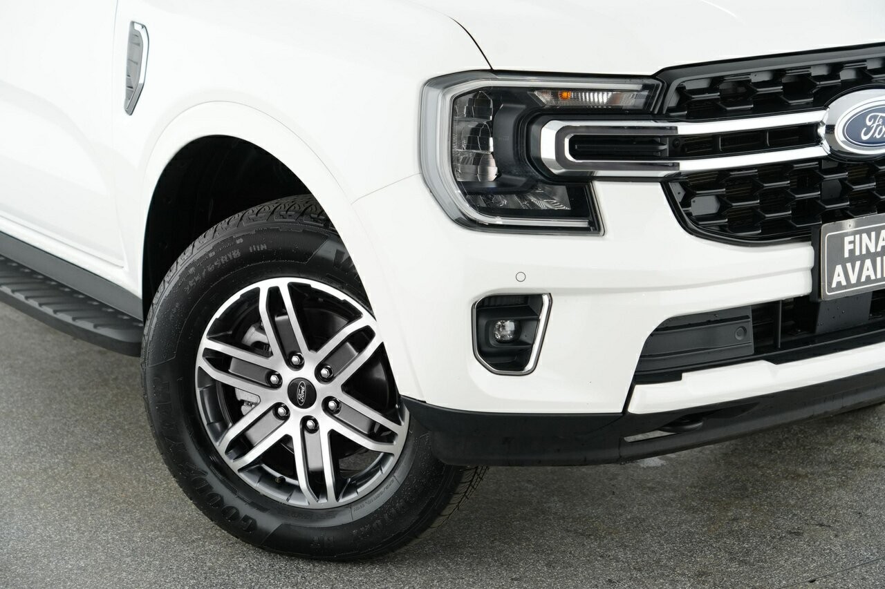 Ford Everest image 2