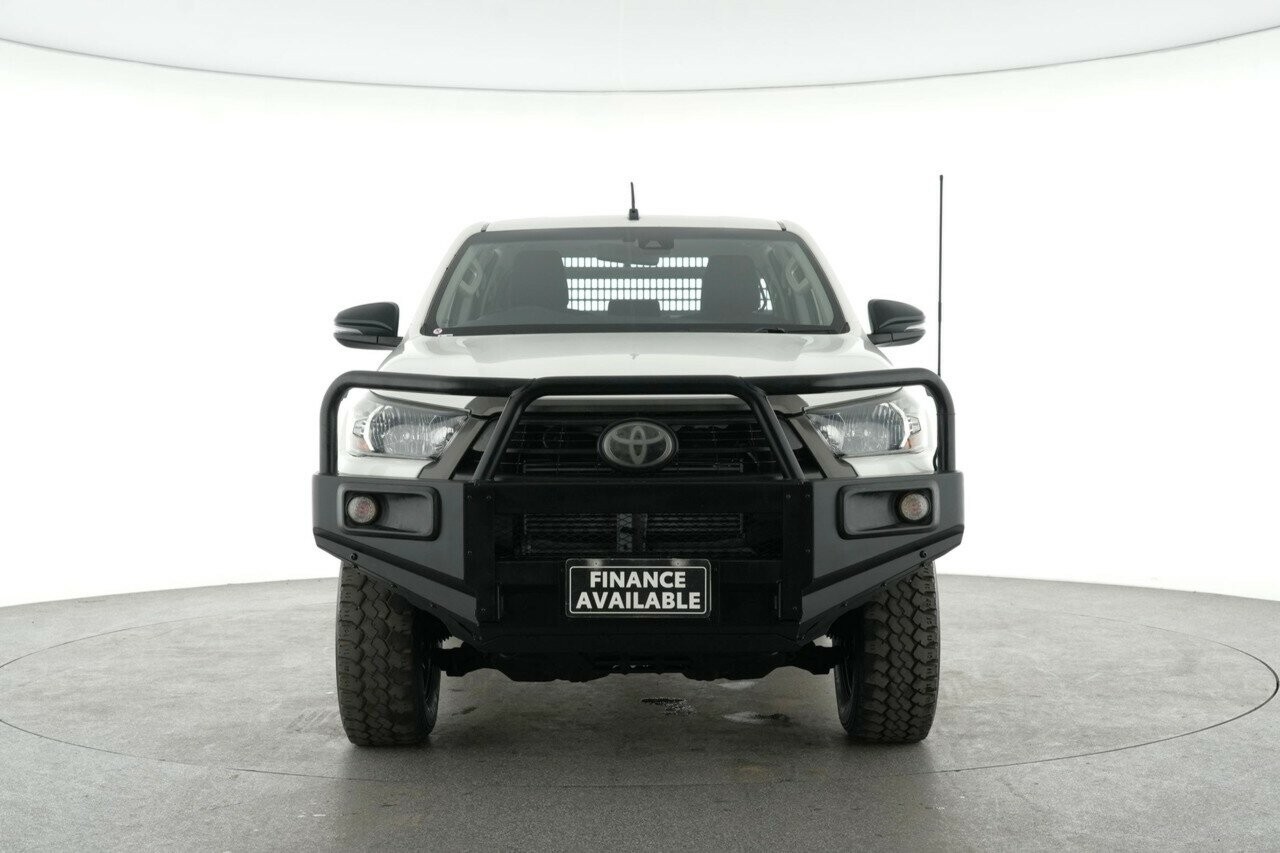 Toyota Hilux image 3
