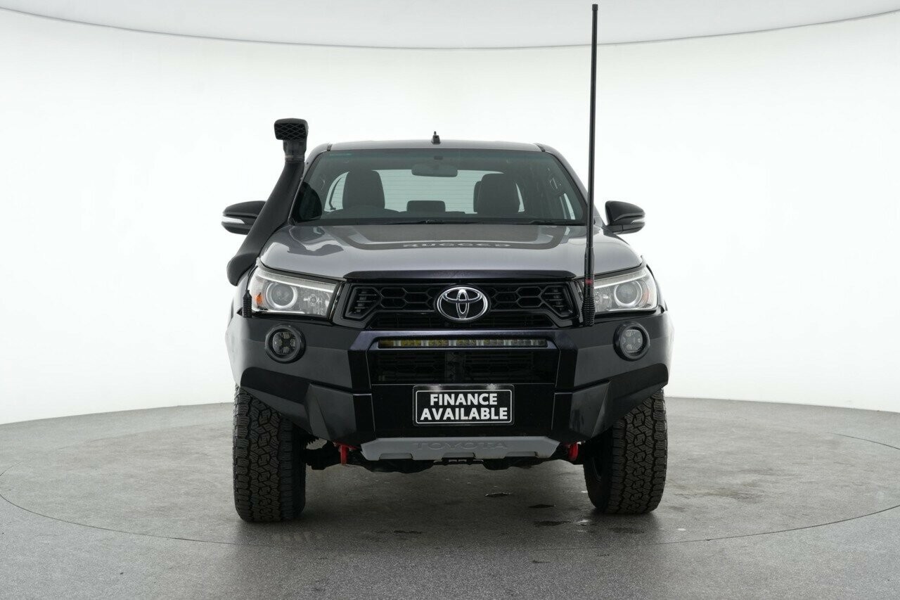 Toyota Hilux image 3
