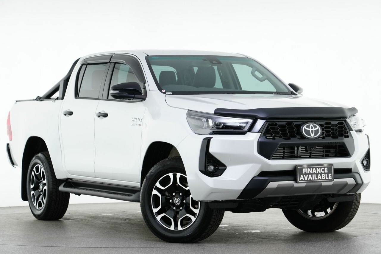Toyota Hilux image 1
