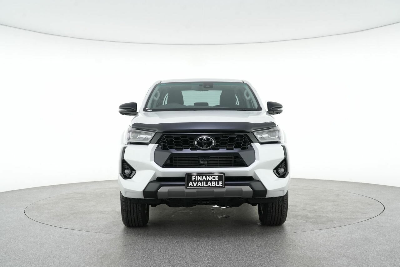 Toyota Hilux image 3