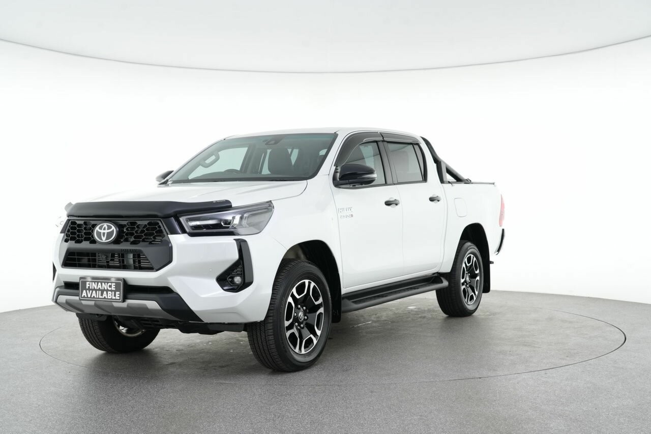 Toyota Hilux image 4