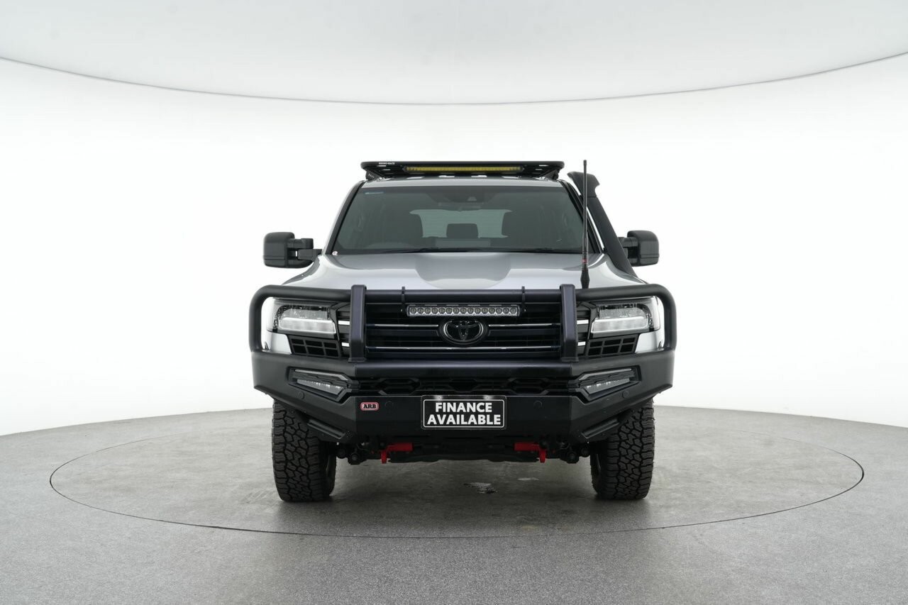 Toyota Landcruiser image 3