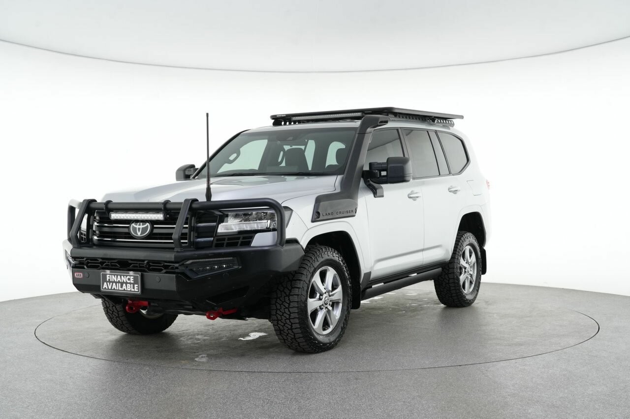 Toyota Landcruiser image 4