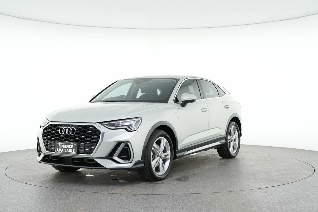 Audi Q3 image 4