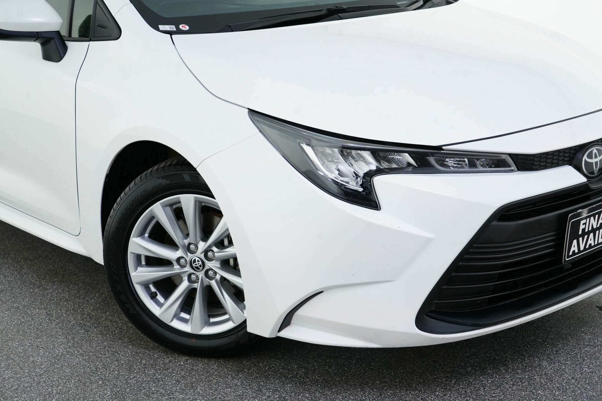 Toyota Corolla image 2