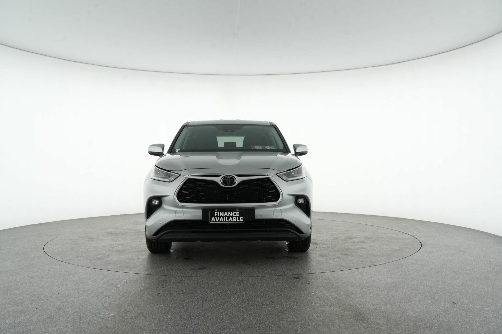 Toyota Kluger image 3